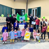 La scuola di Triora ha ottenuto la Bandiera Verde: premiato il progetto sulle energie rinnovabili e l'ambiente (foto)