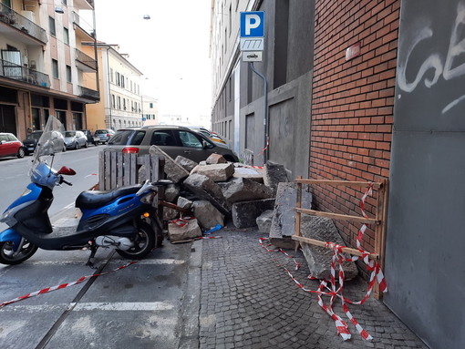 Imperia: 'basole' abbandonate in via Schiva dopo la posa della fibra, il Pd &quot;Si intervenga prima di problemi&quot;