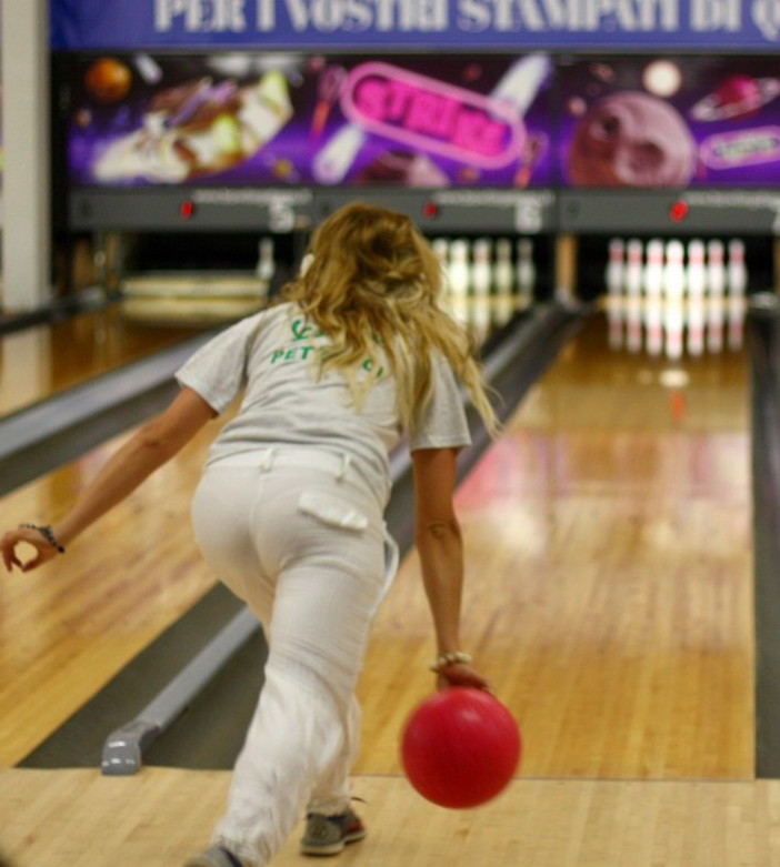 Diano Castello: al bowling si apre stasera una ricca estate di eventi in terrazza