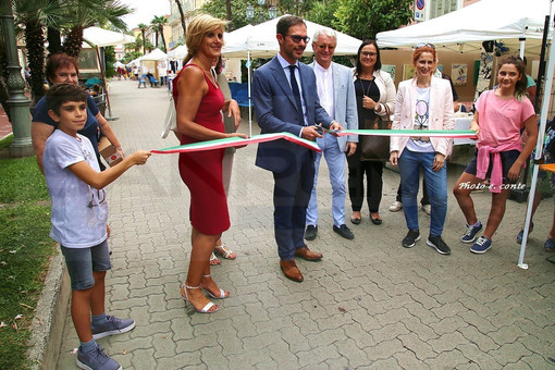 Bordighera: inaugurazione e prima giornata per il 'Book Festival', le foto scattate da Eugenio Conte