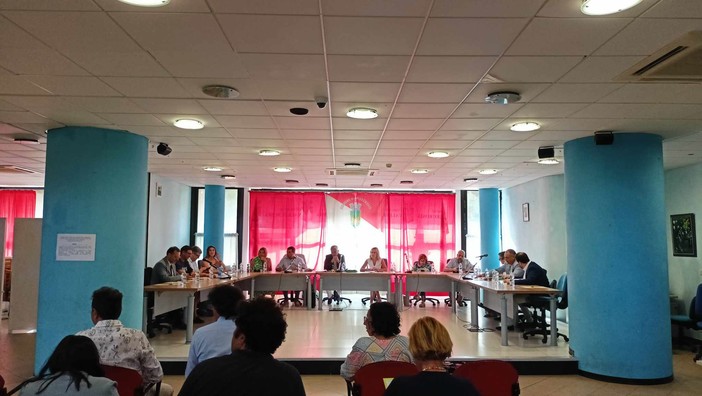 Vallecrosia, Perri convoca la prima commissione sul regolamento del consiglio comunale: rigettata