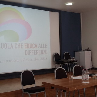 Camporosso: in tanti per il convegno sul tema 'Scuola, comunità che educa alle differenze e integra il territorio'