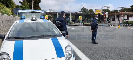 Sanremo: controlli nel weekend di zona rossa, da venerdì a ieri 240 verifiche e 11 sanzioni della Municipale