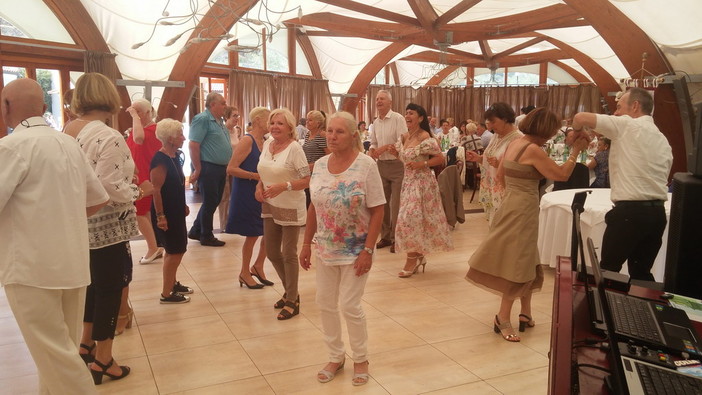 Chevaliers de Provence si sono ritrovati domenica scorsa per salutare l’estate in arrivo col consueto Chapitrte Champetre