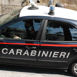 70enne di Sanremo ruba del salame ad Albenga: i militari si rendono conto della sua situazione e lo aiutano