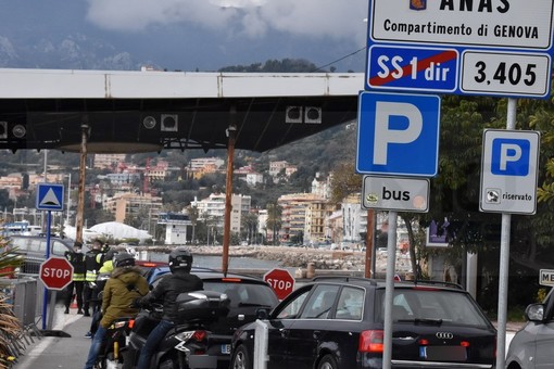 Ventimiglia: militari ai confini e alla barriera di La Turbie dopo l'attentato di ieri nel Nord della Francia