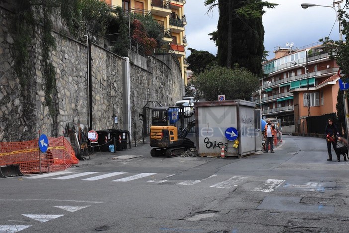 Sanremo: tubatura rotta in via Galilei, pronto intervento dell'Amaie ed acqua tornata in 3 ore