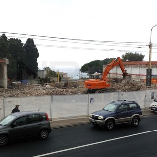 Sanremo: nuovo supermercato alla Foce, riunione tecnica in Comune ma i lavori non riprendono ancora
