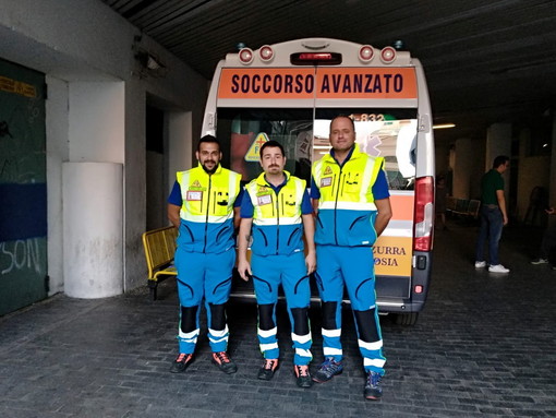 Crollo del ponte a Genova: anche la Croce Azzurra di Vallecrosia nelle operazioni di soccorso