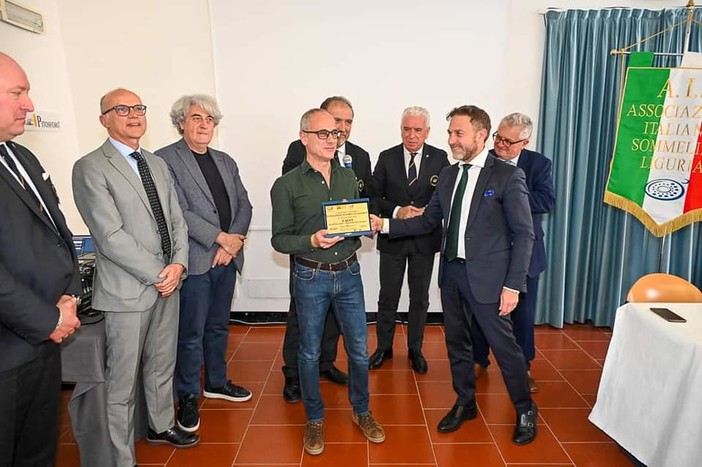 Olio Calvi si aggiudica il primo premio del Concorso Regionale AIS ‘Eccellenze olearie di Liguria’