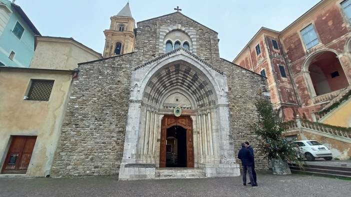 Ventimiglia, nel centro storico va in scena il &quot;Carlevá d’a Ciassa&quot; (Foto)