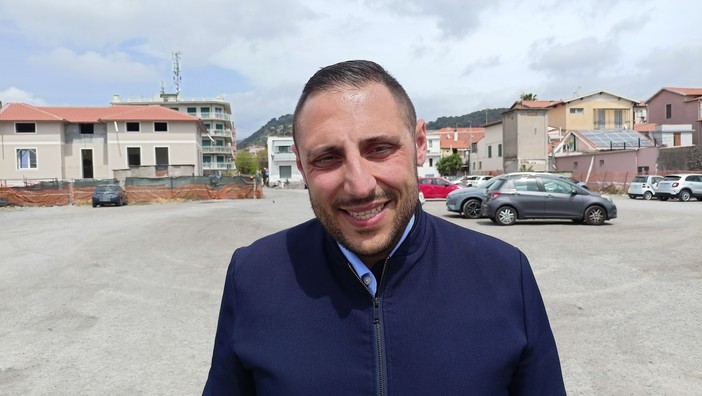 Vallecrosia, Quesada lancia la sfida: &quot;Un dibattito pubblico tra candidati sindaco sul parcheggio ‘Goso’&quot; (Foto e video)