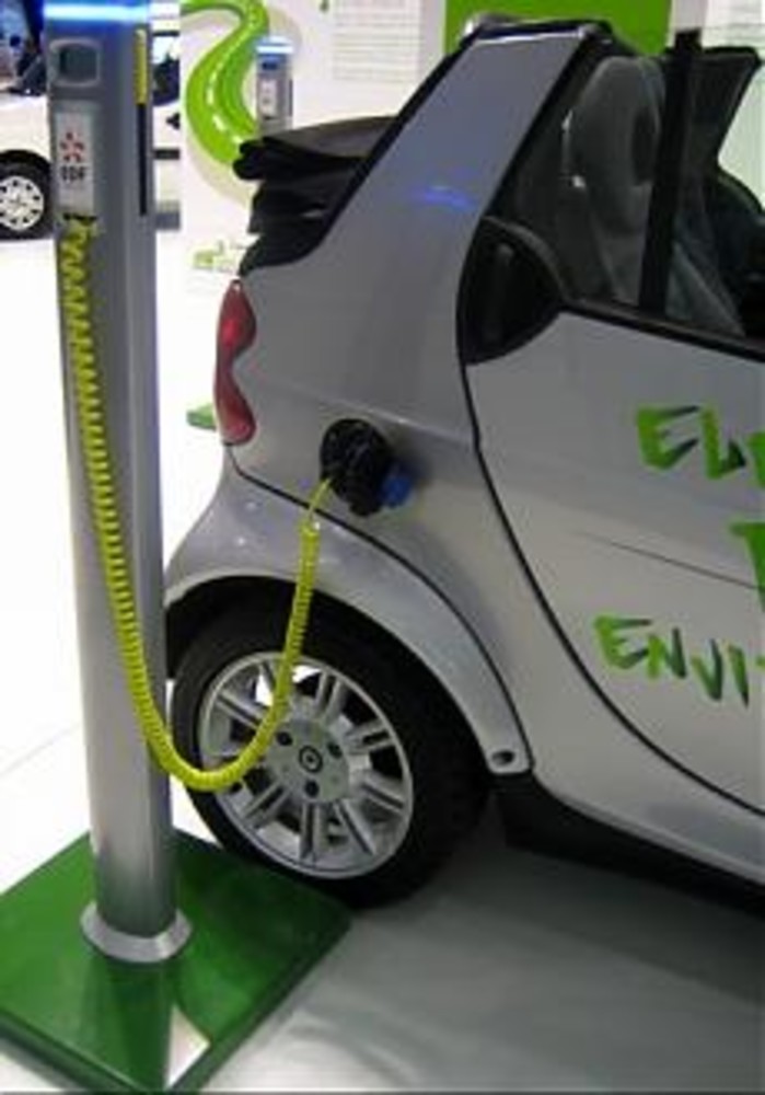 Imperia: approvato protocollo d'intesa per colonnine per la ricarica di auto e moto elettriche