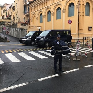 Gli agenti della Polizia Municipale al Palafiori