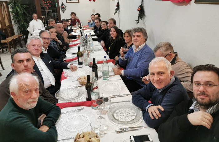 Cena di Natale a Rocchetta per l'Amministrazione di Dolceacqua: rispondono 'presenti' anche molti Sindaci del ponente