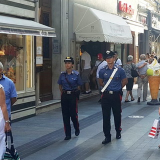 Sanremo: intensificati tutti i servizi di controllo del territorio da parte dei Carabinieri in occasione del weekend di Ferragosto, Pattuglie anche nei pressi degli stabilimenti balneari