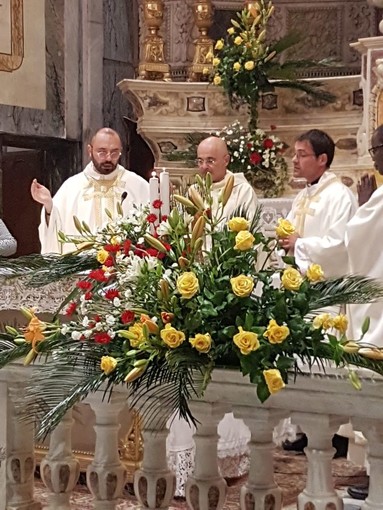 Tre parrocchie di Bordighera celebrano insieme il Corpus Domini (Video)