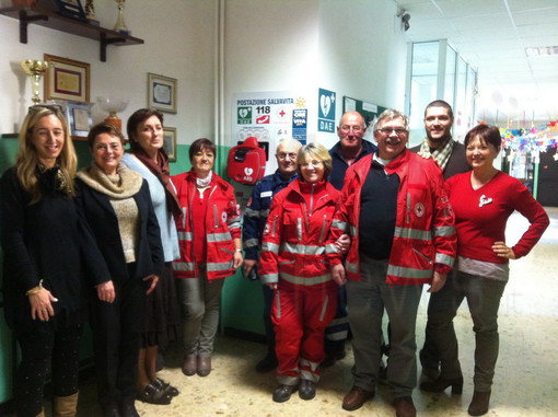 Taggia: installato alla scuola Primaria 'G.B. Soleri' un Defibrillatore Automatico Esterno (DAE)