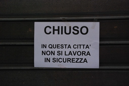 Sanremo: dopo la lite in via Palazzo un commerciante chiude per 'scarsa sicurezza'