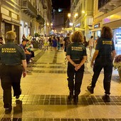 Sanremo: proseguono i controlli contro i 'furbetti' dell'immondizia, ieri sera altre multe (Foto)