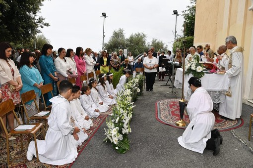 Sanremo: ieri la celebrazione delle Comunioni alla Chiesa della frazione di San Giacomo (Foto)