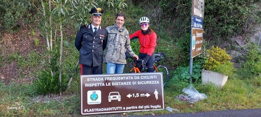 Prelà si porta avanti: cartello per ricordare la presenza dei ciclisti sulle strade