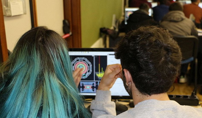 Il Liceo delle Scienze Applicate di Bordighera alla Cern Masterclass del dipartimento di fisica dell'Università di Genova