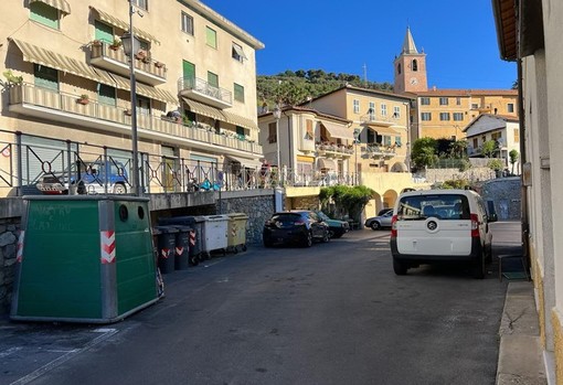 Borghetto di Bordighera: Mara Lorenzi “Il luogo e i tempi della raccolta rifiuti minano la qualità della vita”