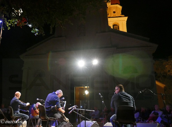 San Bartolomeo al Mare: grande successo ieri per il concerto 'irish' dei 'Birkin Tree' (Foto e Video)