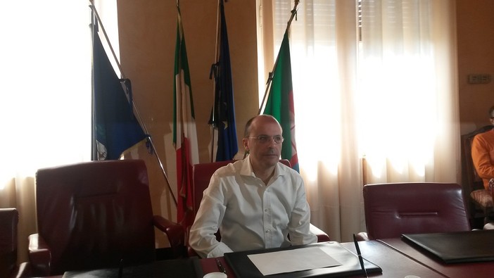 E' il Sindaco di Imperia Carlo Capacci il più amato in Liguria. Lo dice l'annuale classifica del Sole 24 Ore