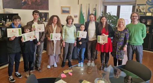 Regione: il vice Presidente Piana ha premiato i vincitori del concorso ‘Scattiamo… in fattoria’