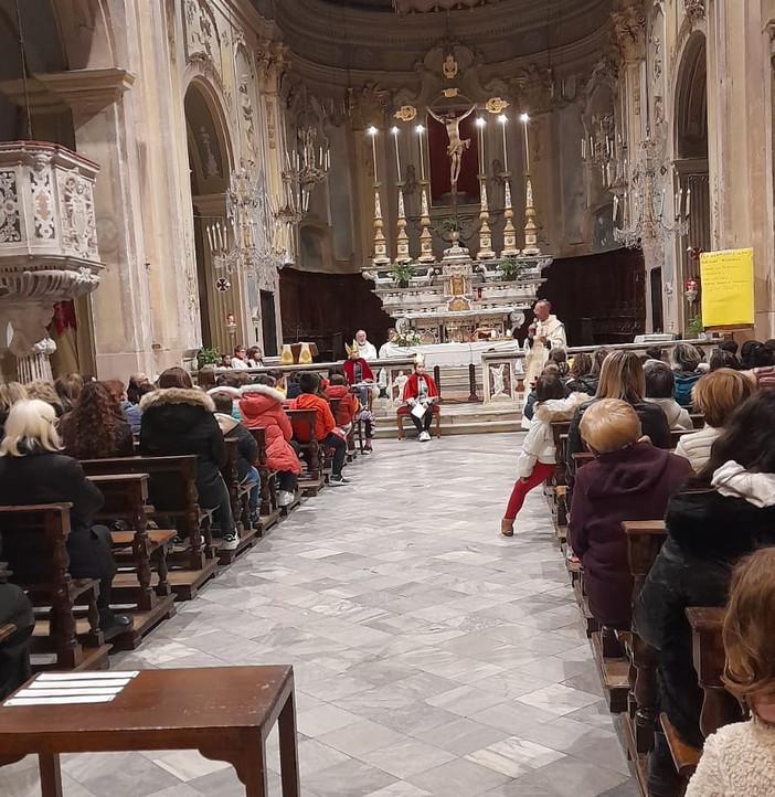 Nuovo inizio per la comunità parrocchiale di Camporosso: si è insediato il nuovo sacerdote Don Luca