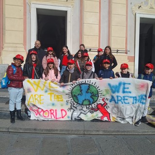 Stati Generali della Partecipazione, trasferta a Genova per il Consiglio comunale dei ragazzi di Vallecrosia (Foto)