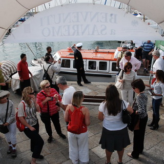 Sanremo: sbarcati i passeggeri della 'Sea Dream 2', resteranno in città fino alle 18