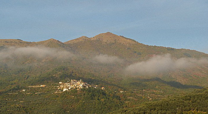 Lunedì prossimo al Castello di Conio Aldo Ascolese e Domenico Berta In “Fabrizio De Andrè e i cantautori della scuola genovese”