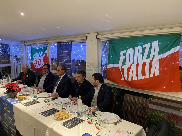 Sanremo: al ristorante Marinella la cena di Natale di Forza Italia