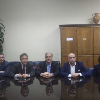 Imperia: la minoranza di centrodestra chiarisce la propria posizione sul caso Gabrielli &quot;Nulla contro il Prefetto, il problema è il processo che vede imputato il sindaco&quot; (Video)