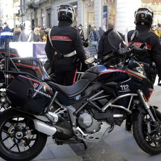 Sanremo: è ai domiciliari ma ruba uno smartphone alla commessa di un negozio, arrestato dai Carabinieri