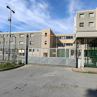 Sanremo: tornano le aggressioni in carcere, detenuto recidivo si scaglia contro un agente della Polizia Penitenziaria