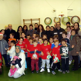 Vallecrosia: grande succeso per la 'Festa degli Auguri' del corso di 'Baby Basket'