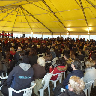 Camporosso: ieri sotto il tendone di località Bigauda il concerto di Natale con gli alunni delle scuole