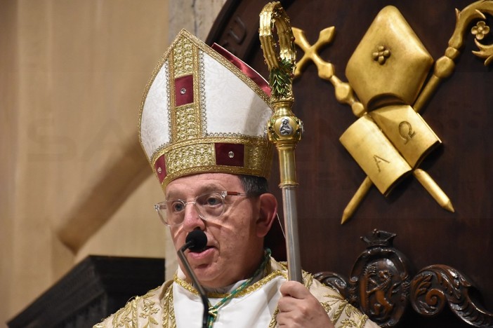 Il Vescovo Suetta nell’anniversario del blocco al confine: “2015-2023, frontiera franco-italiana 8 anni di illegalità”