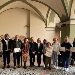 Dolceacqua: grande successo per 'Carugi in Fiore' i vincitori dell'edizione dedicata alla storia con Monaco