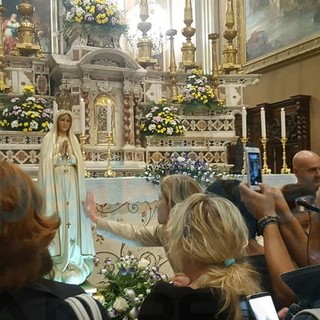 Grande partecipazione di fedeli negli ultimi giorni ad Imperia per l'arrivo della Madonna di Fatima Pellegrina (Foto)