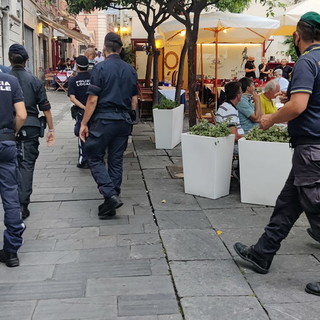 Sanremo: estesa fino all'11 settembre l'ordinanza anti assembramenti nelle zone della 'movida'