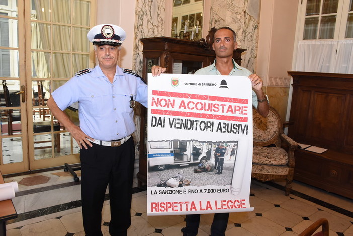 Sanremo: &quot;Non acquistare da venditori abusivi&quot;, scatta la campagna contro la vendita di griffes fasulle (Video)