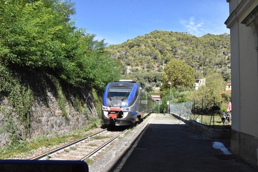 Raddoppio delle corse sulla Cuneo-Ventimiglia: boom di passeggeri e cicloturisti