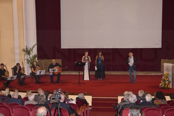 Sanremo: consegnati ieri sera al Teatro dell'Opera del Casinò i diplomi per il 150° anniversario di Padre Semeria (Foto)