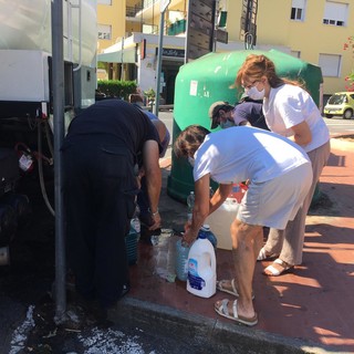 Diano Marina: l'acqua è tornata regolarmente in tutte le case ieri sera dopo ore difficili in zona Sant'Anna