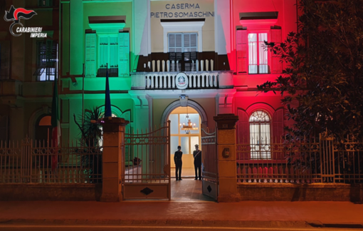 Il Comando provinciale dei Carabinieri si veste di tricolore per il 160° anniversario dell'unità d'Italia